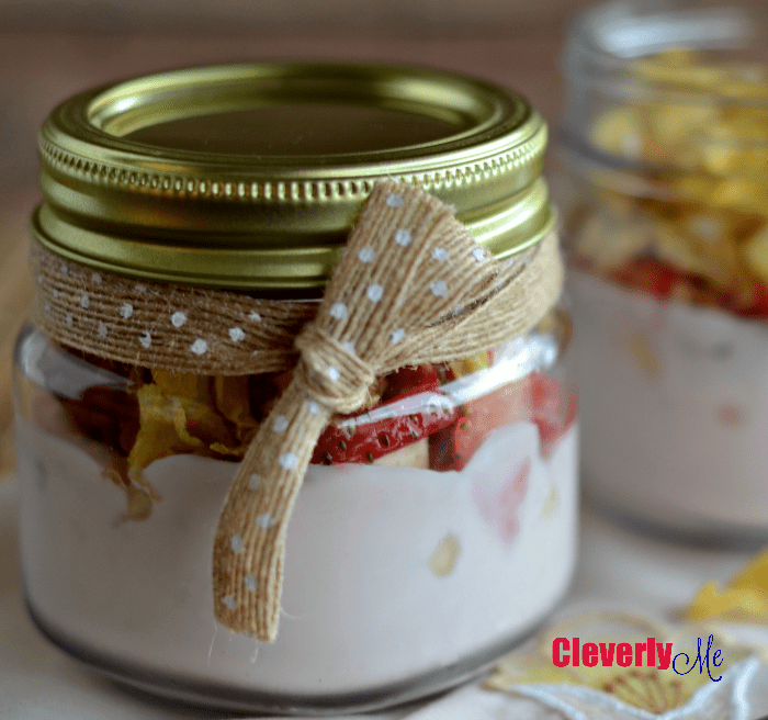 Breakfast Greek Yogurt Parfait